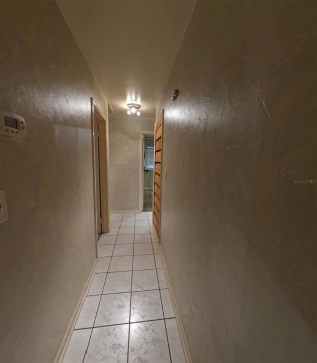 10209 LOLA ST — photo 12