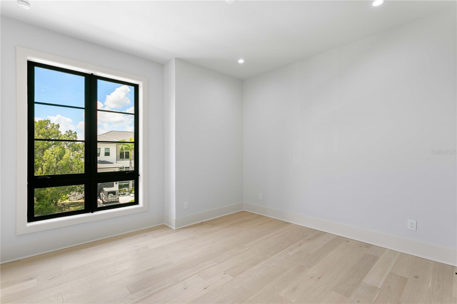5003 W POE AVE — photo 70