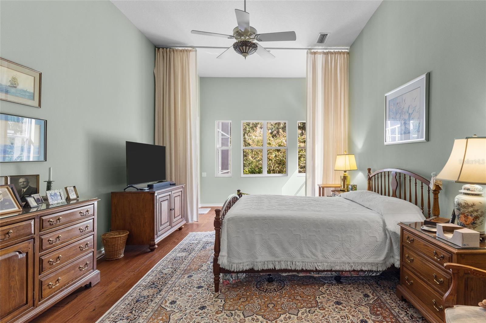 2686 DICK WILSON DR — photo 10