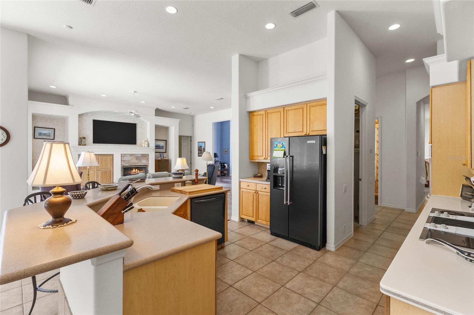 2686 DICK WILSON DR — photo 14