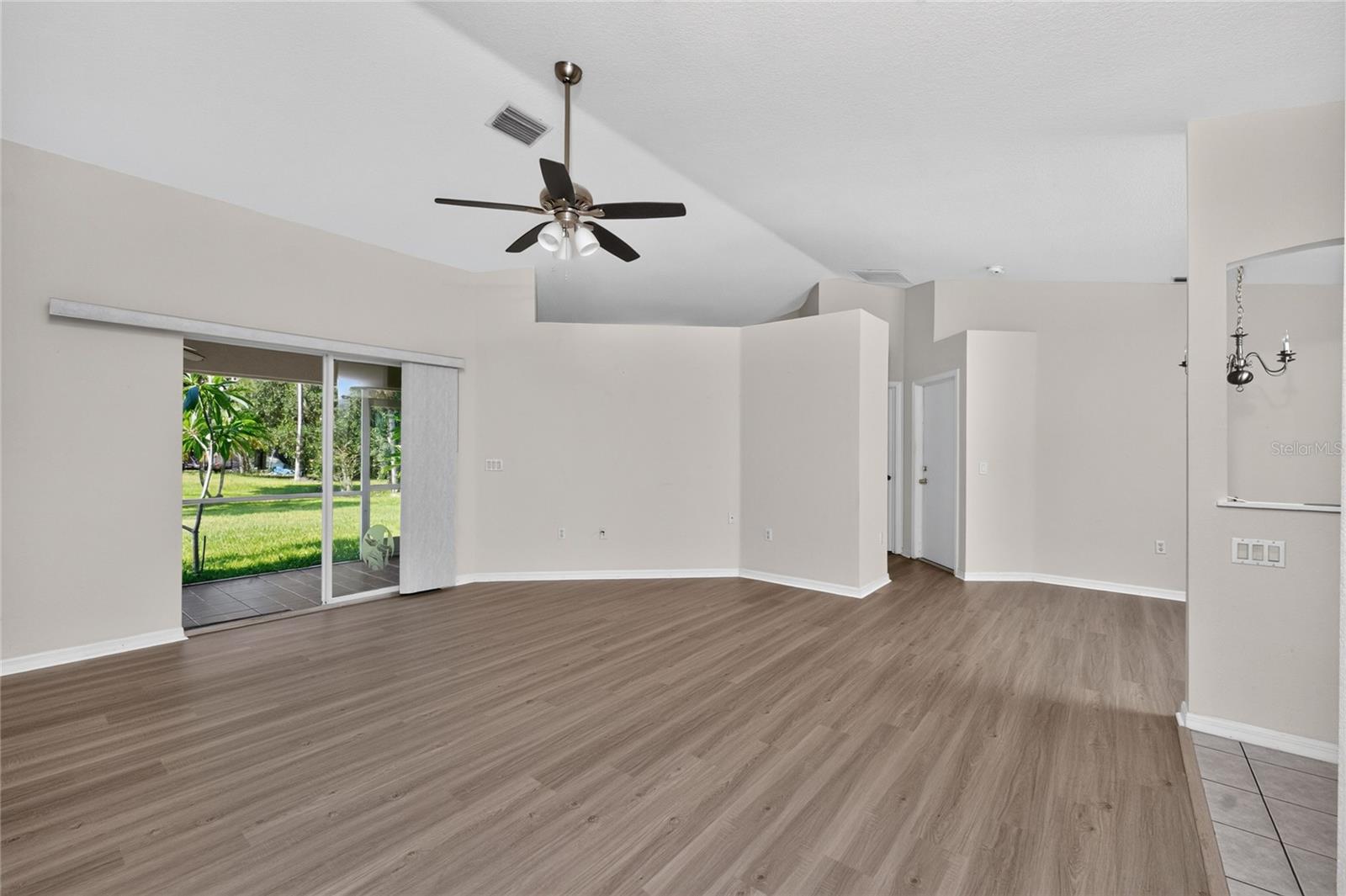 3871 COQUINA AVE — photo 5