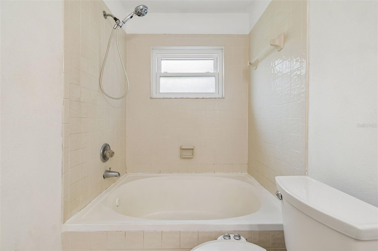 4133 BARRET AVE — photo 14