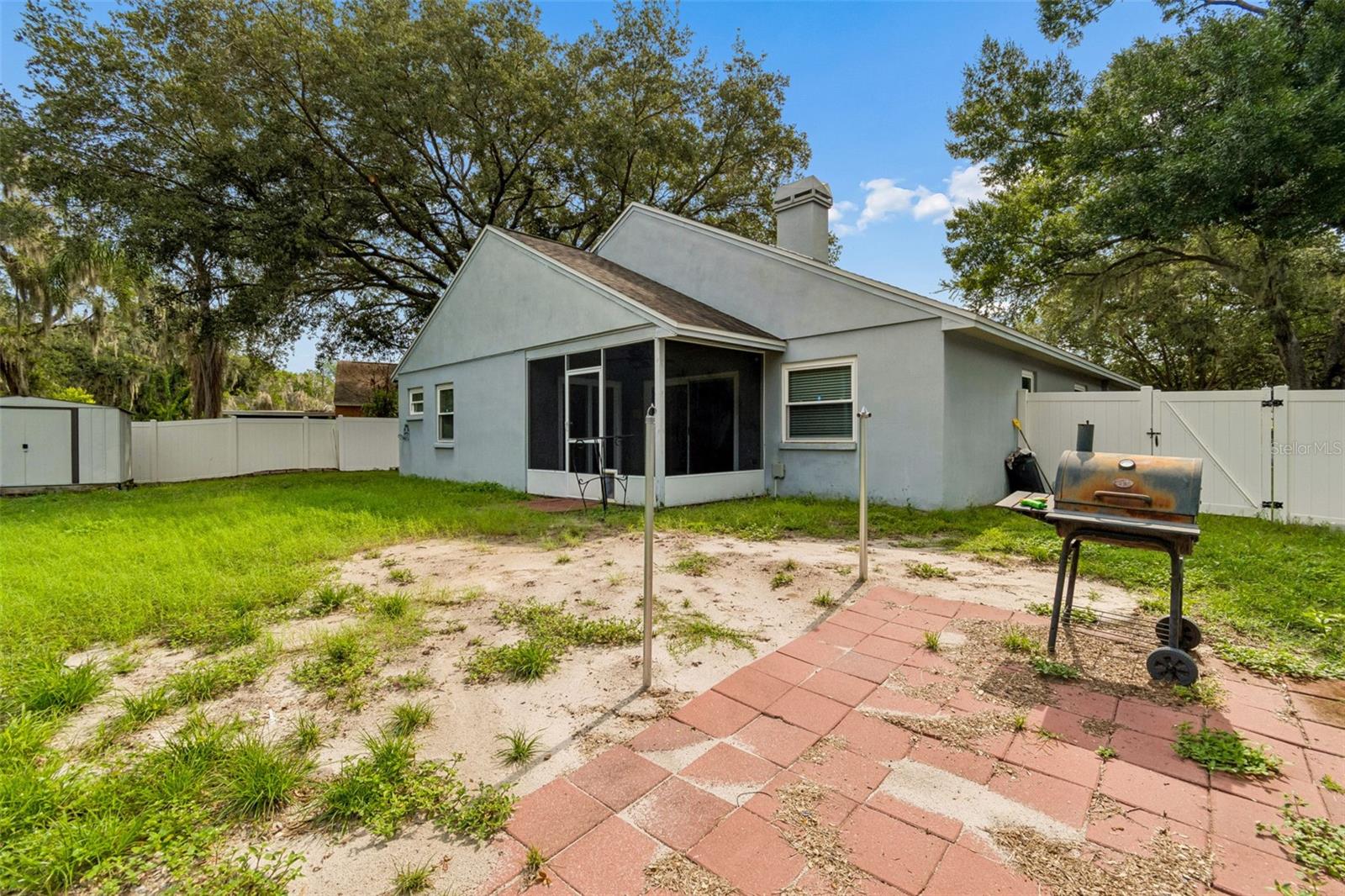 4133 BARRET AVE — photo 23