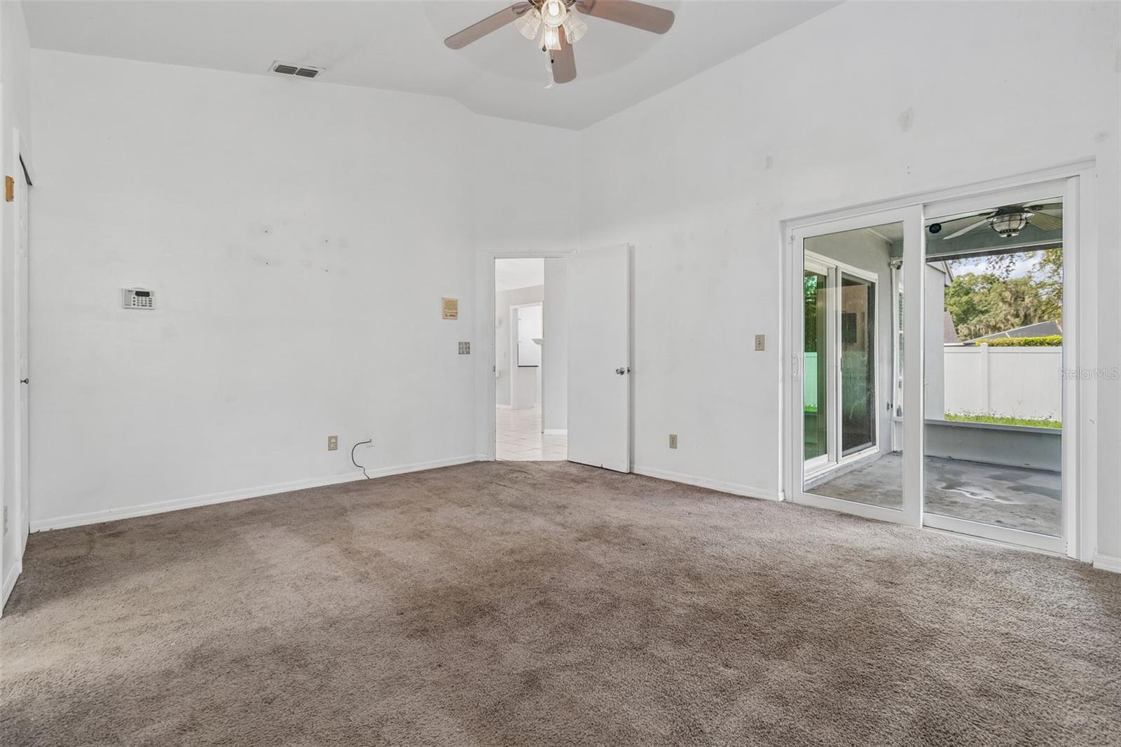 4133 BARRET AVE — photo 10