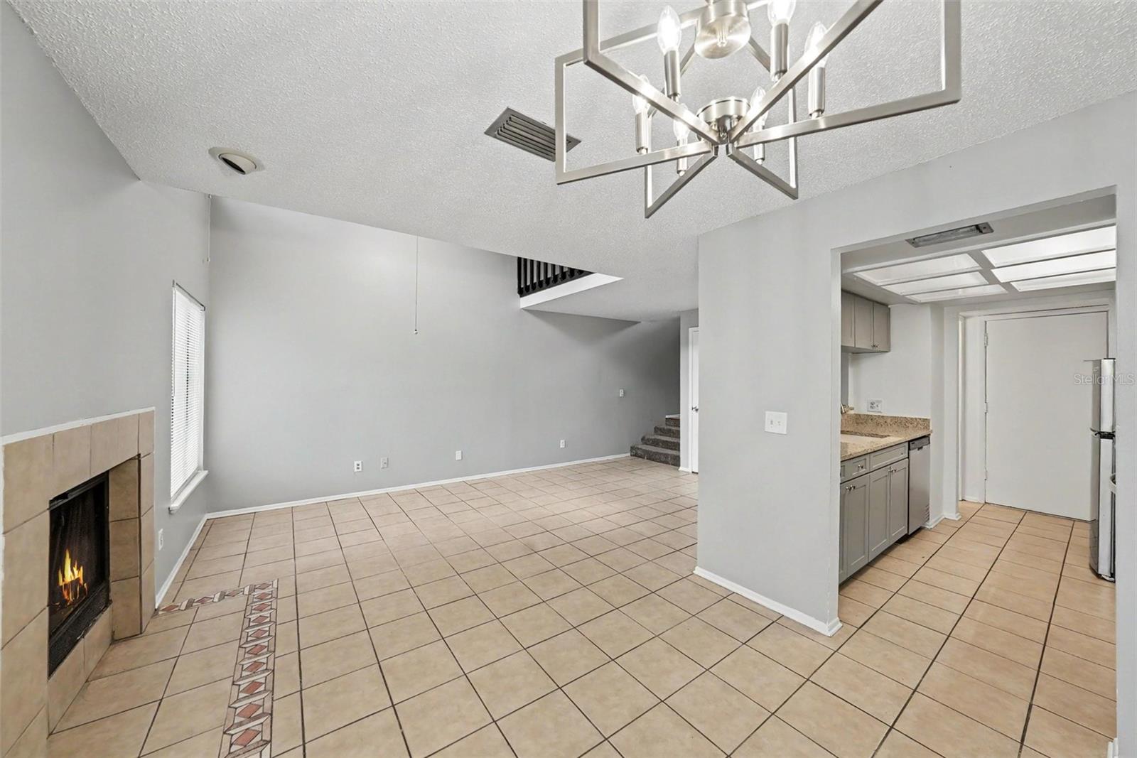 12409 TITUS CT — photo 6