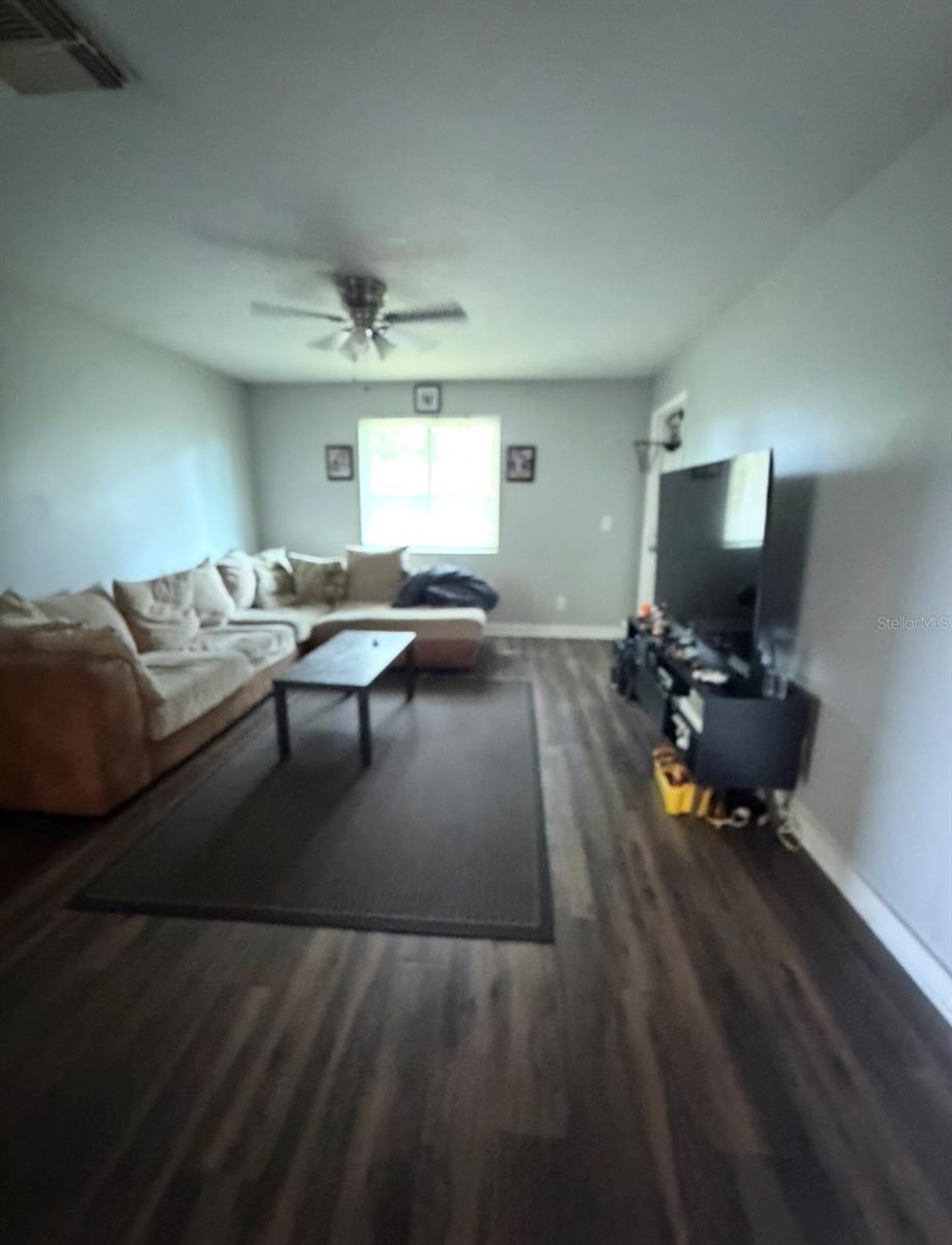 231 BERRY TREE PL — photo 4