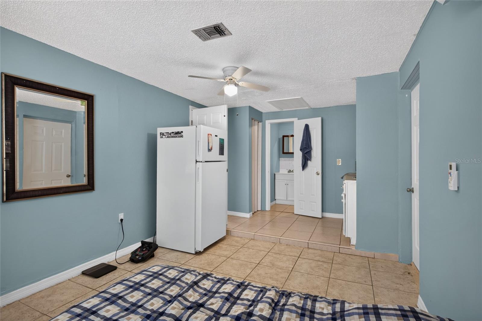 6711 GLEN FOREST CT — photo 24