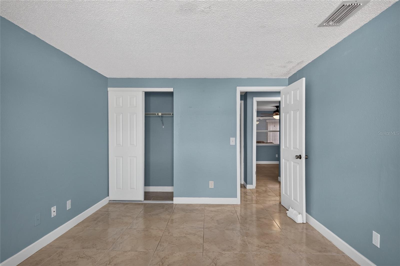 6711 GLEN FOREST CT — photo 14