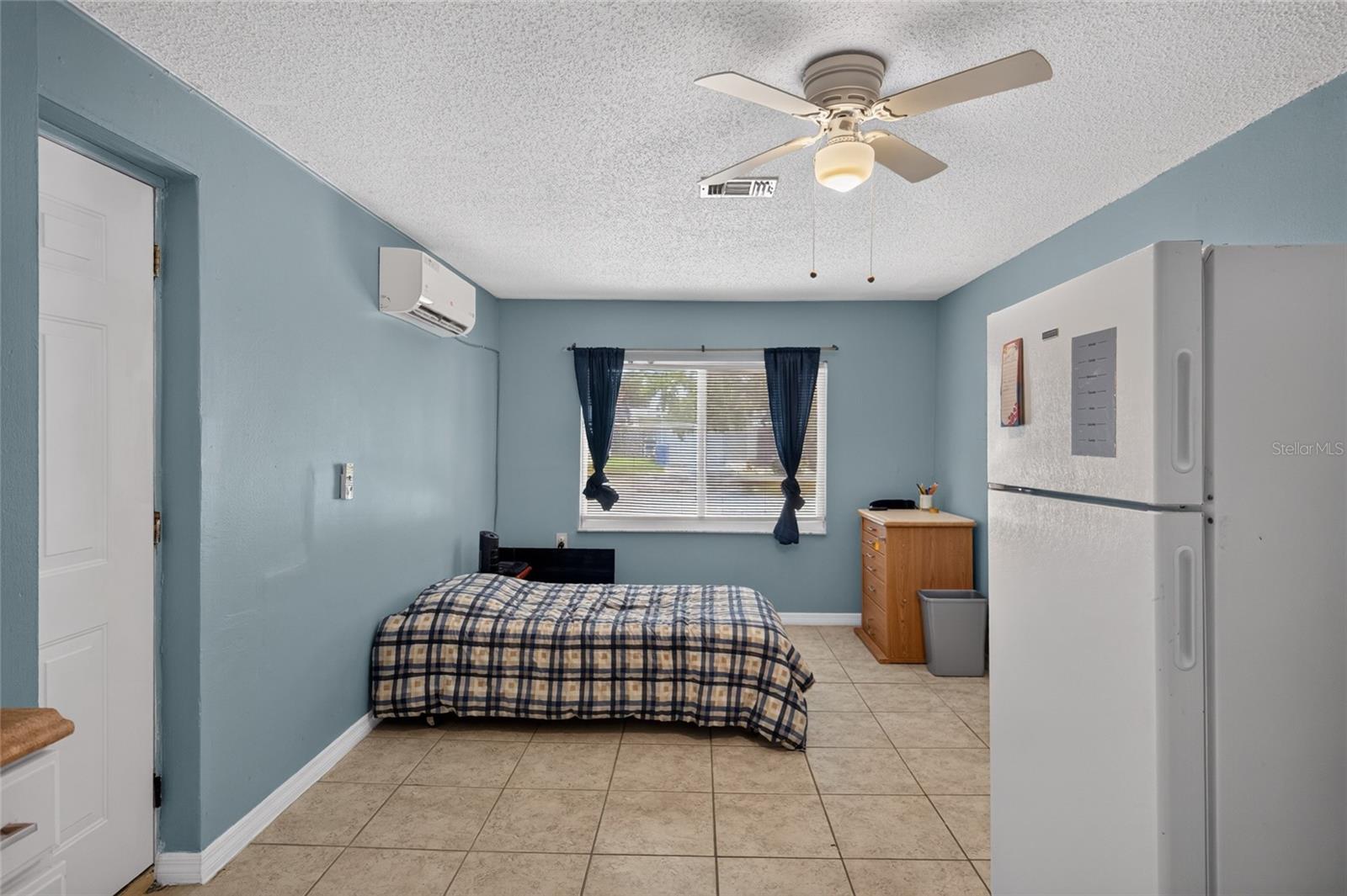 6711 GLEN FOREST CT — photo 23