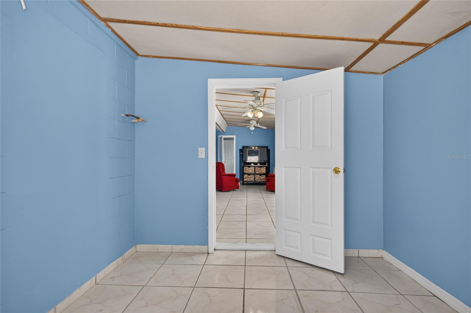 6711 GLEN FOREST CT — photo 30