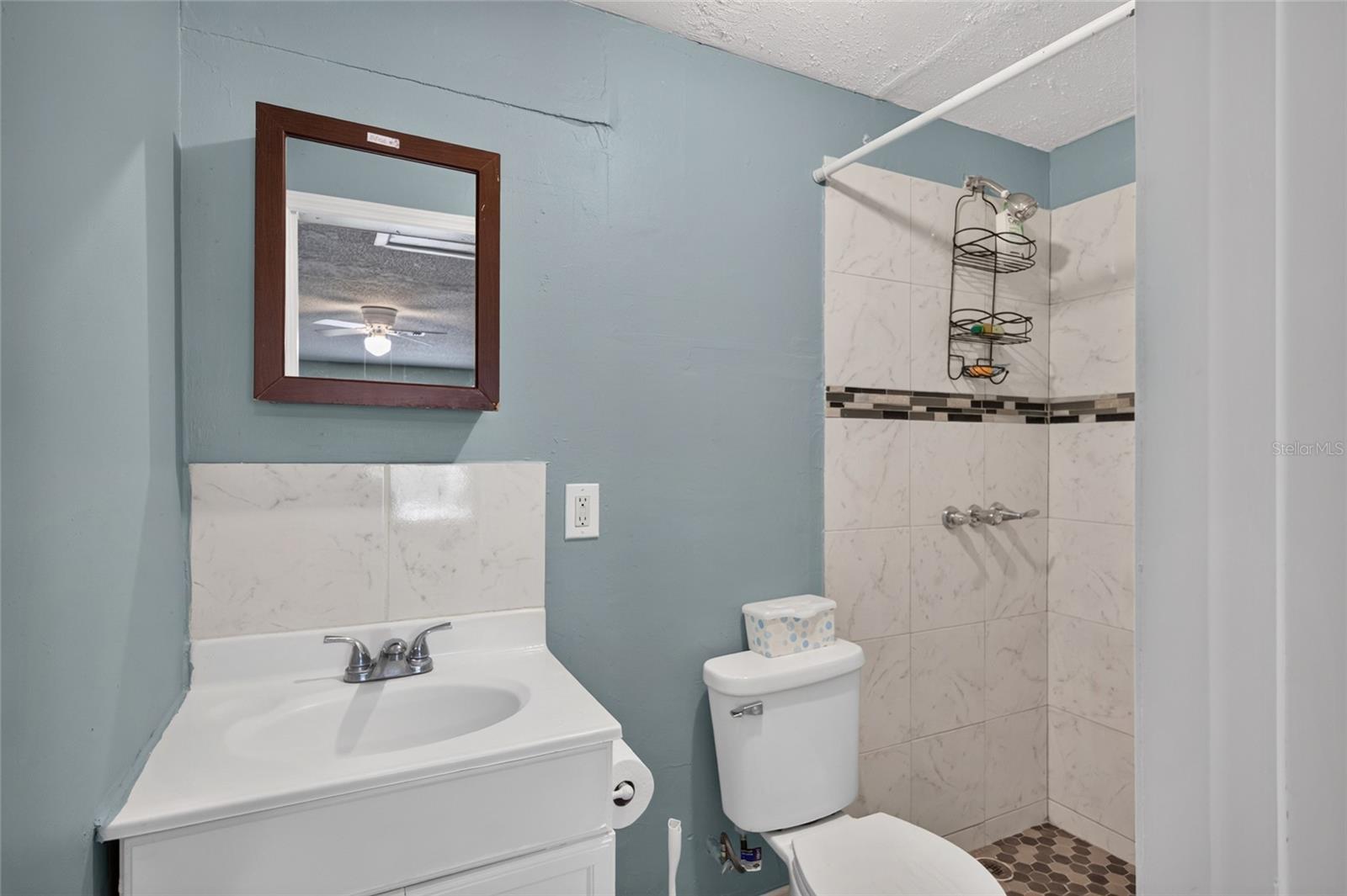 6711 GLEN FOREST CT — photo 26