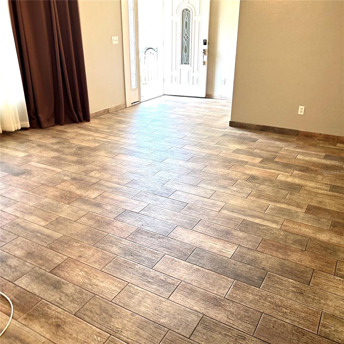 2152 GREENBRIAR BLVD — photo 14