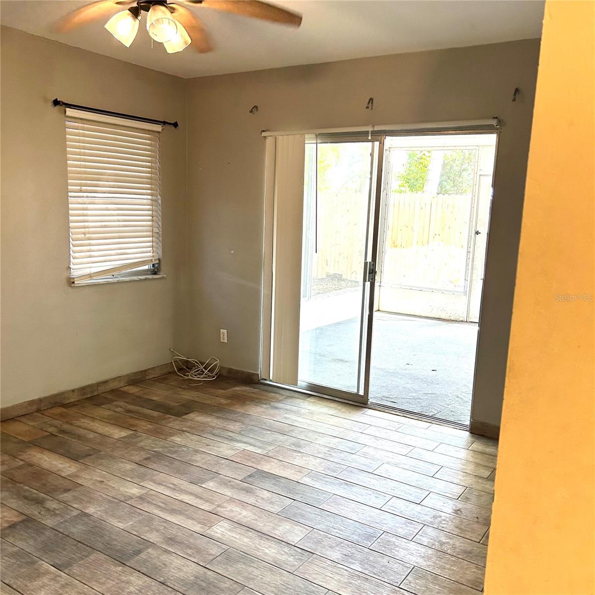 2152 GREENBRIAR BLVD — photo 34