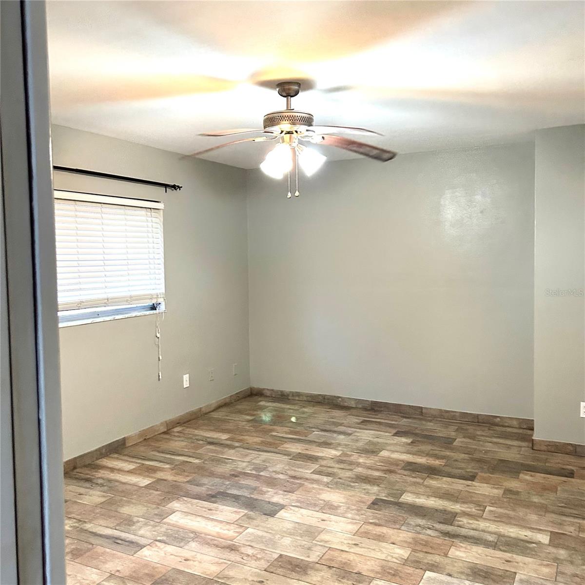 2152 GREENBRIAR BLVD — photo 21