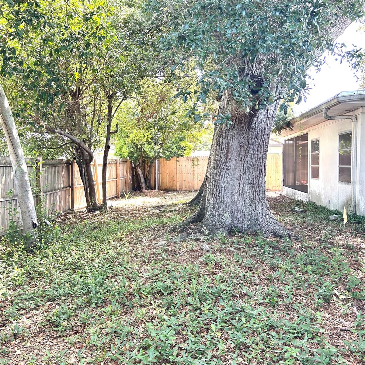 2152 GREENBRIAR BLVD — photo 42
