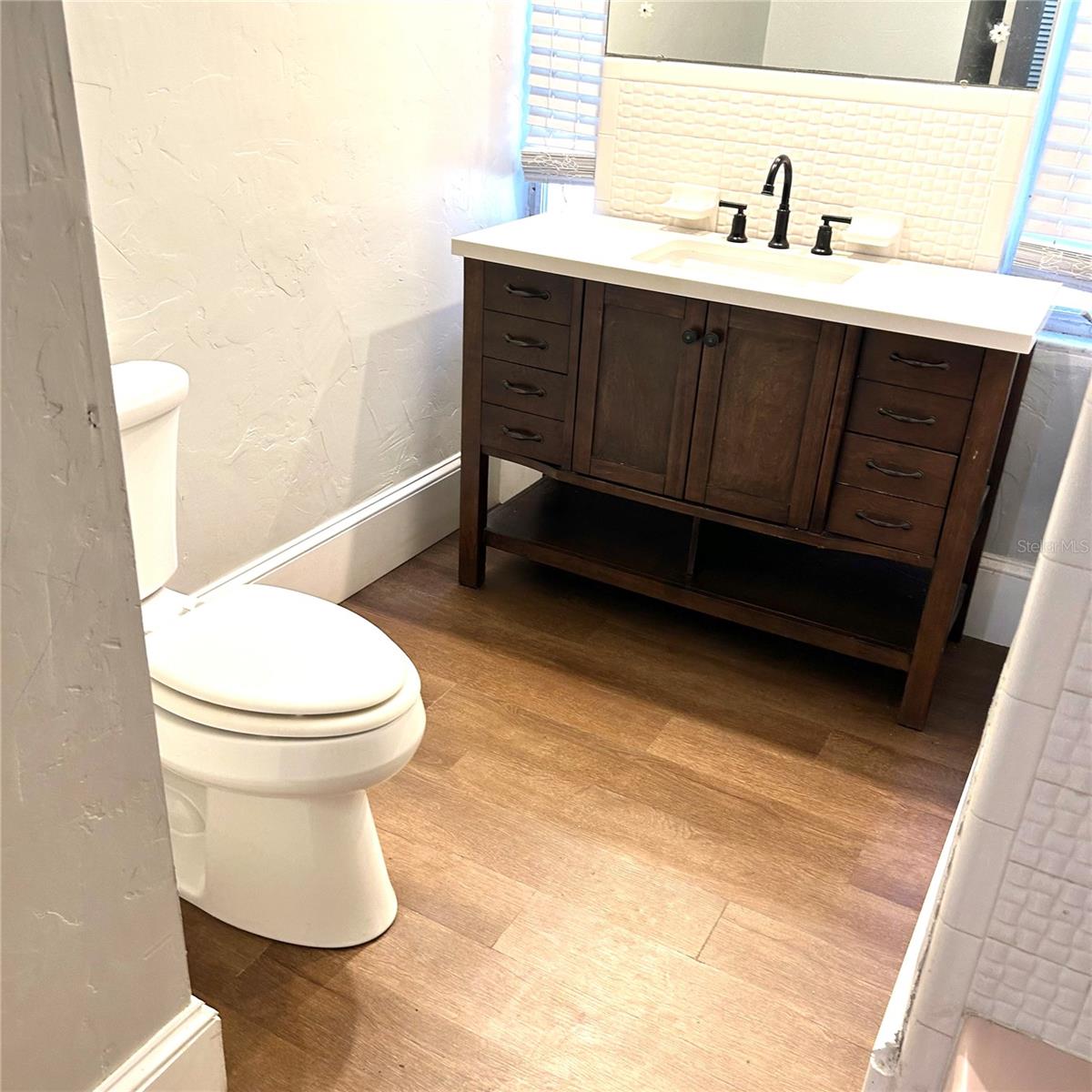2152 GREENBRIAR BLVD — photo 25
