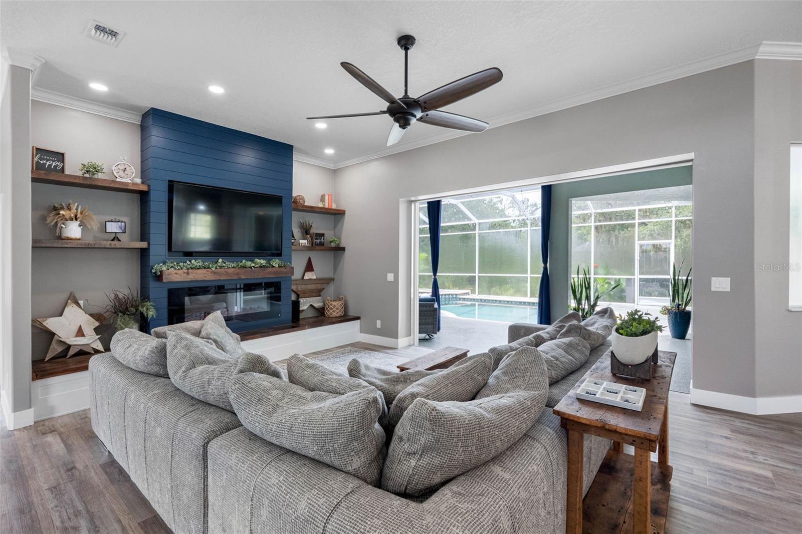 1079 RIVERSIDE RIDGE RD — photo 2