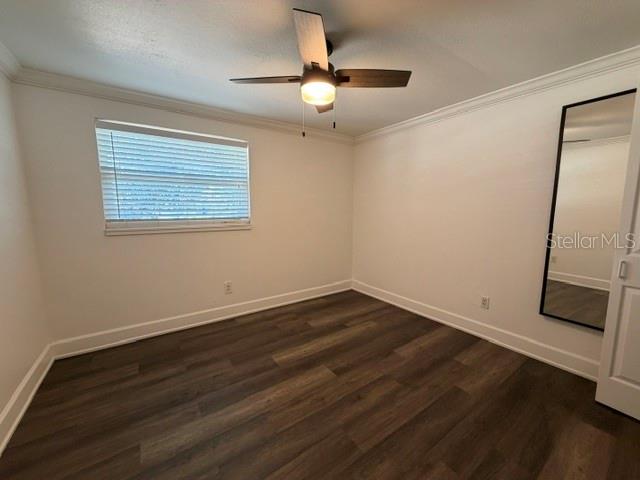 7904 WOODVINE CIR — photo 13