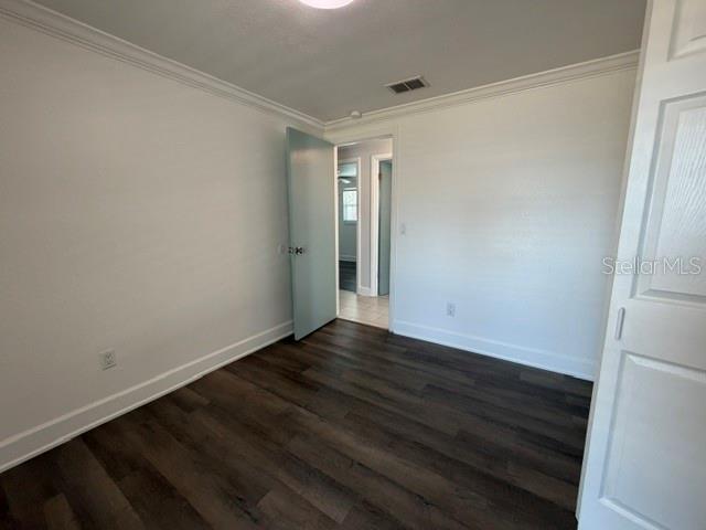 7904 WOODVINE CIR — photo 11