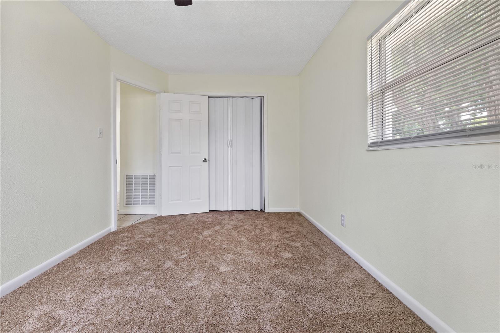 5225 PEACH AVE — photo 12