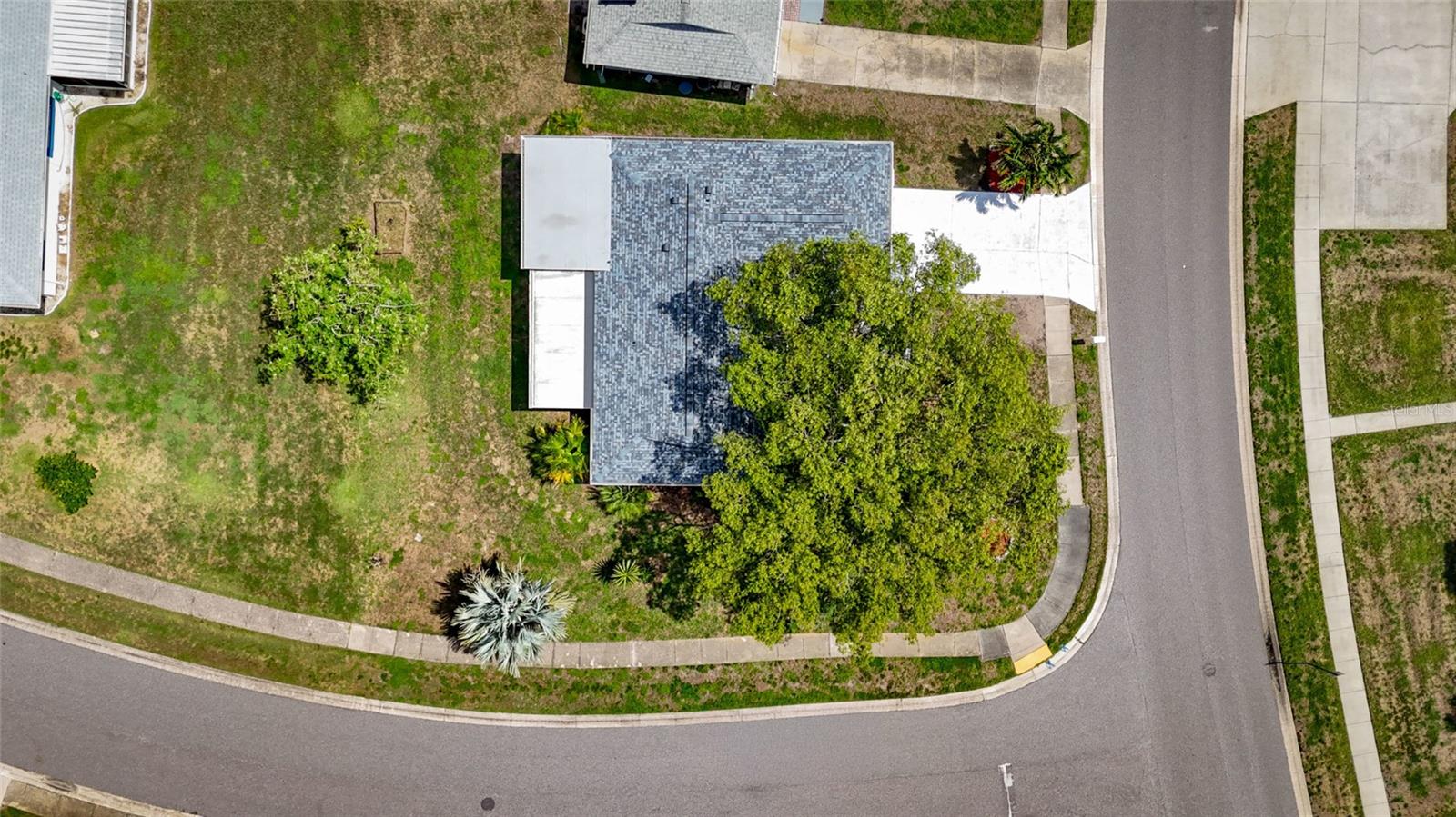 1496 QUEEN ANNE DR — photo 6