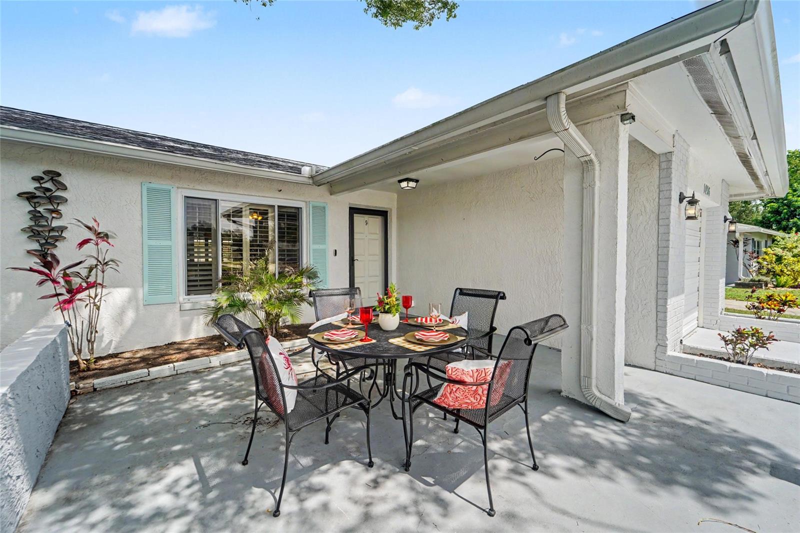 1496 QUEEN ANNE DR — photo 2