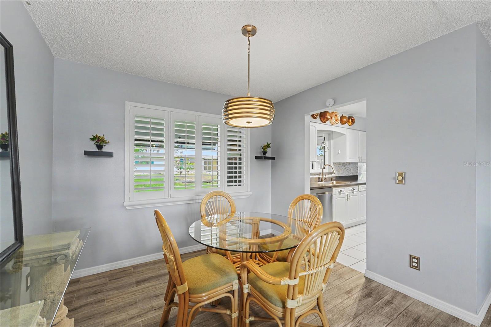 1496 QUEEN ANNE DR — photo 15