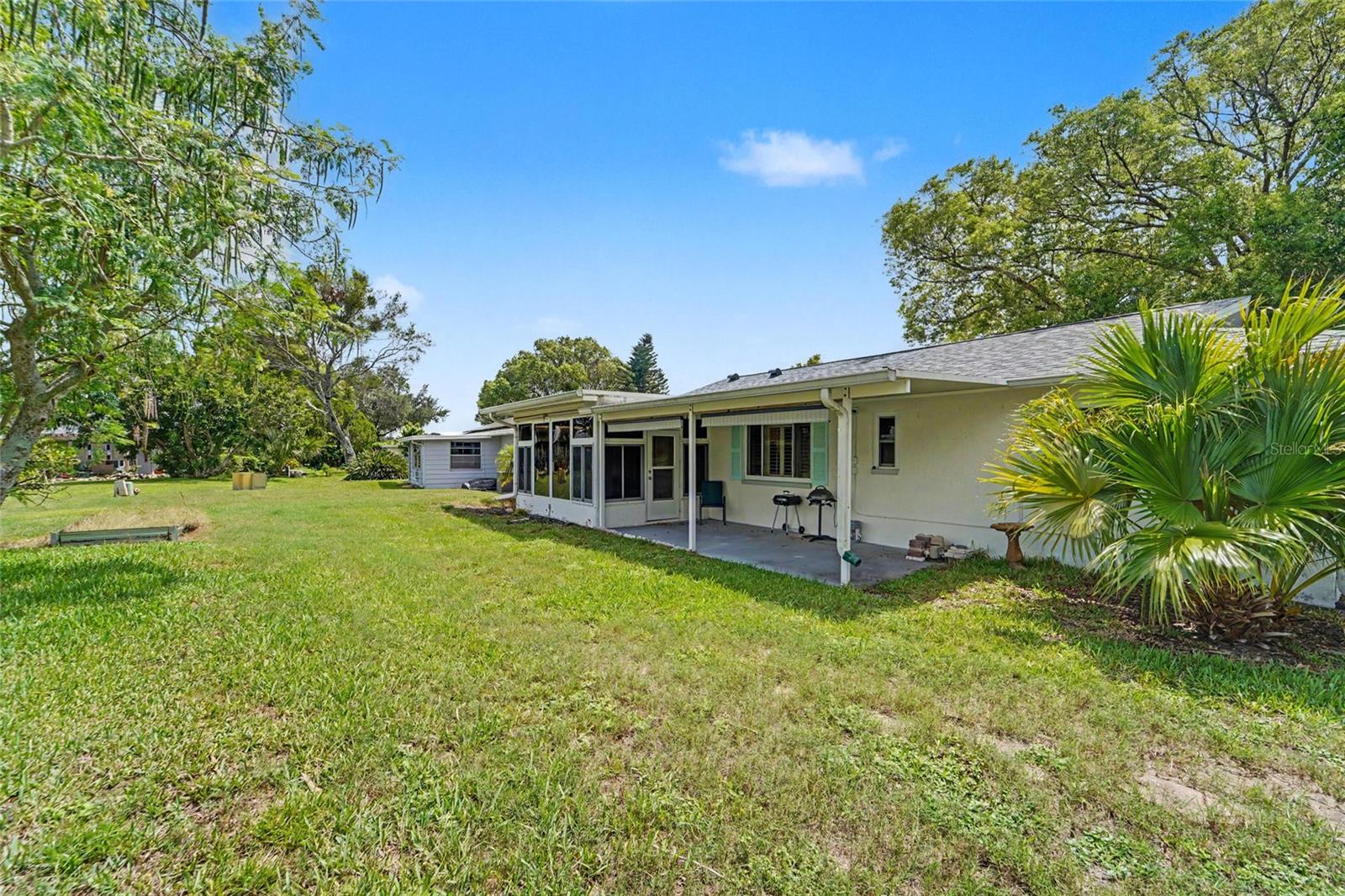 1496 QUEEN ANNE DR — photo 25
