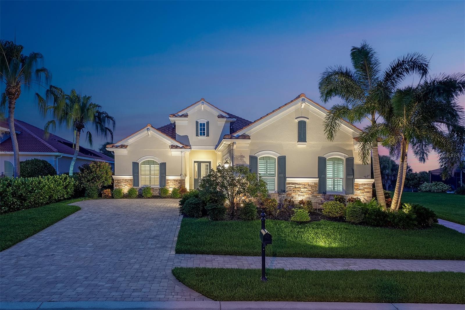 1744 GRANDE PARK DR — photo 4