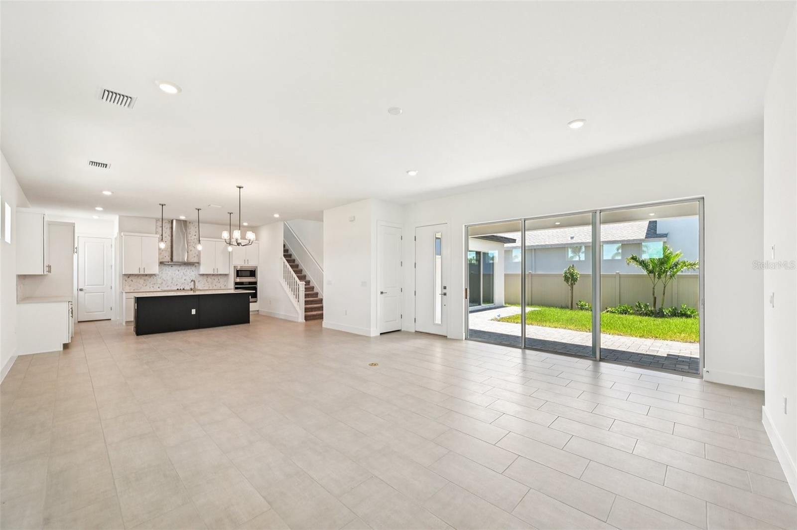 8230 GOLDEN BEACH CT — photo 9
