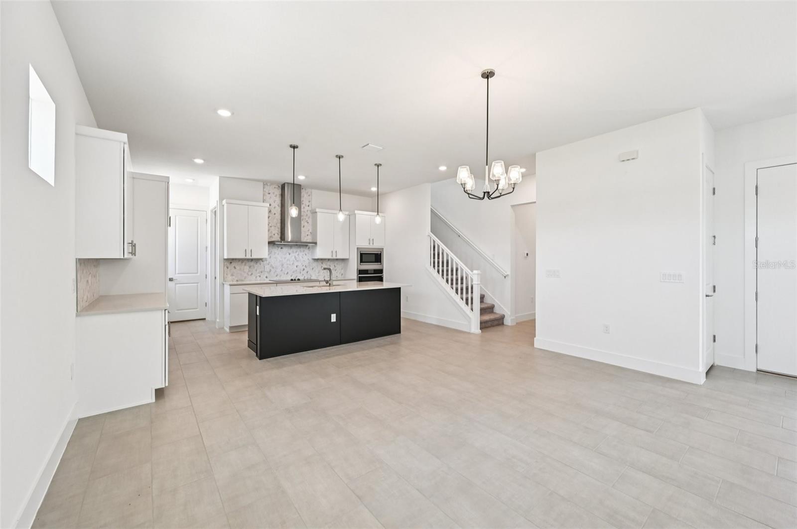 8230 GOLDEN BEACH CT — photo 6