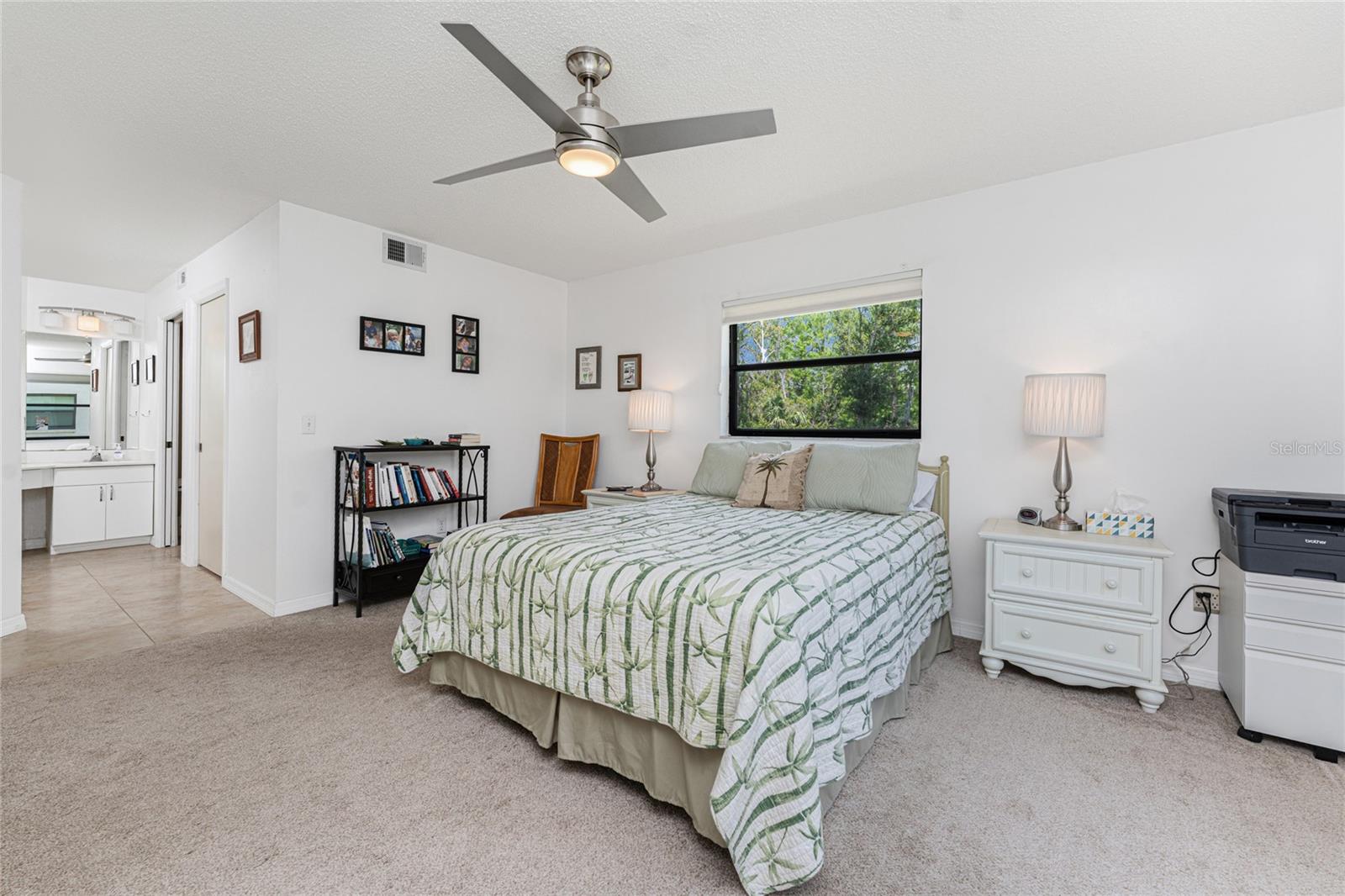 511 PINE HOLLOW CIR #511 — photo 28