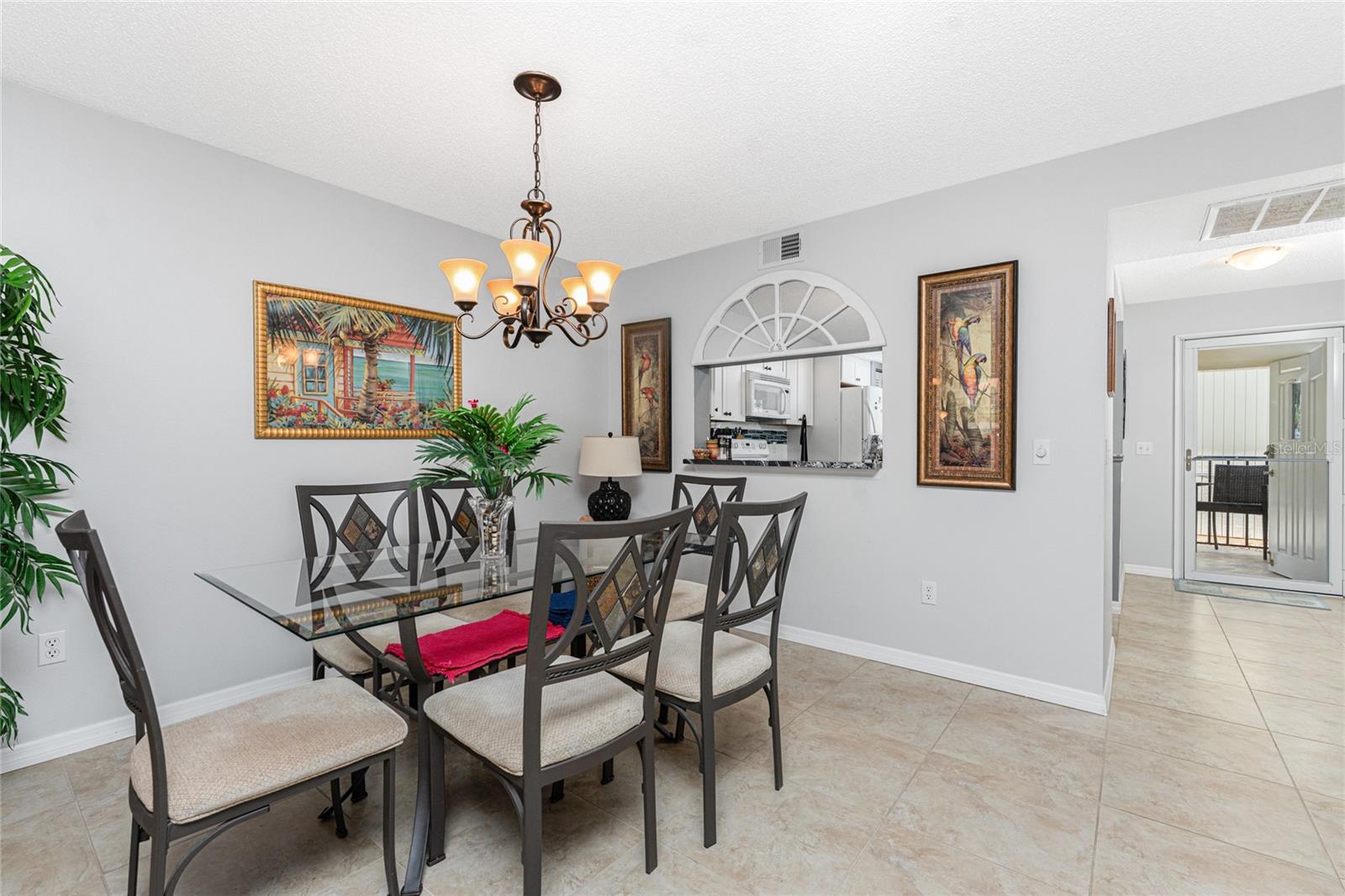 511 PINE HOLLOW CIR #511 — photo 17