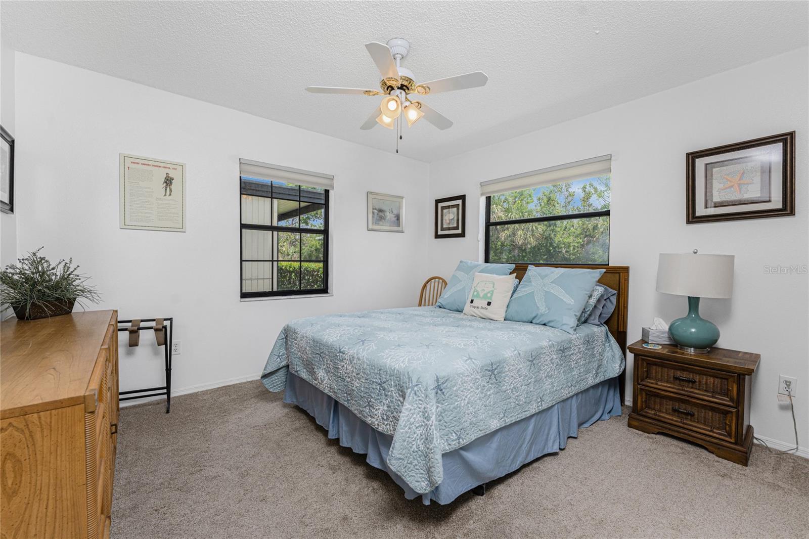 511 PINE HOLLOW CIR #511 — photo 34