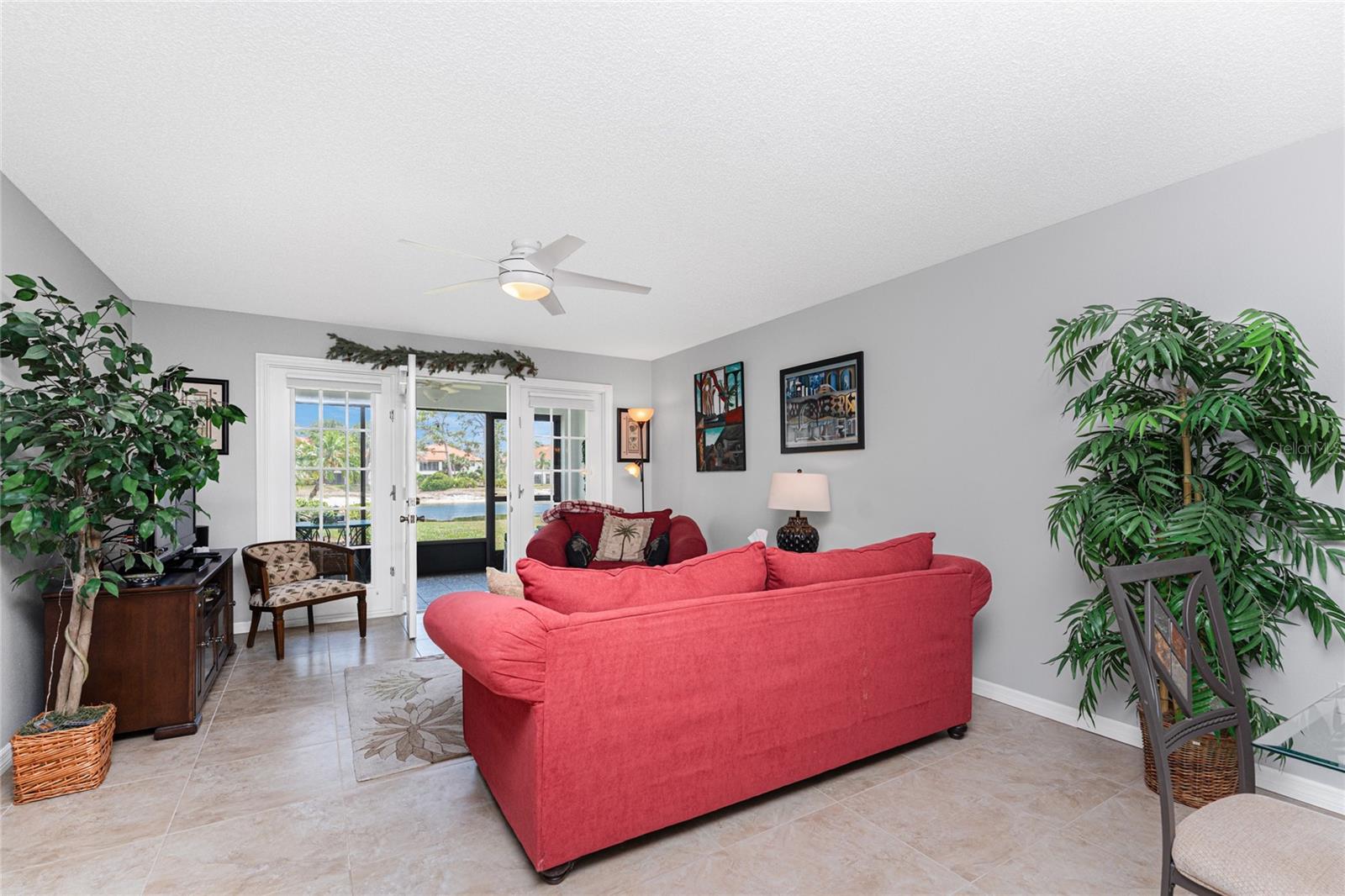 511 PINE HOLLOW CIR #511 — photo 22