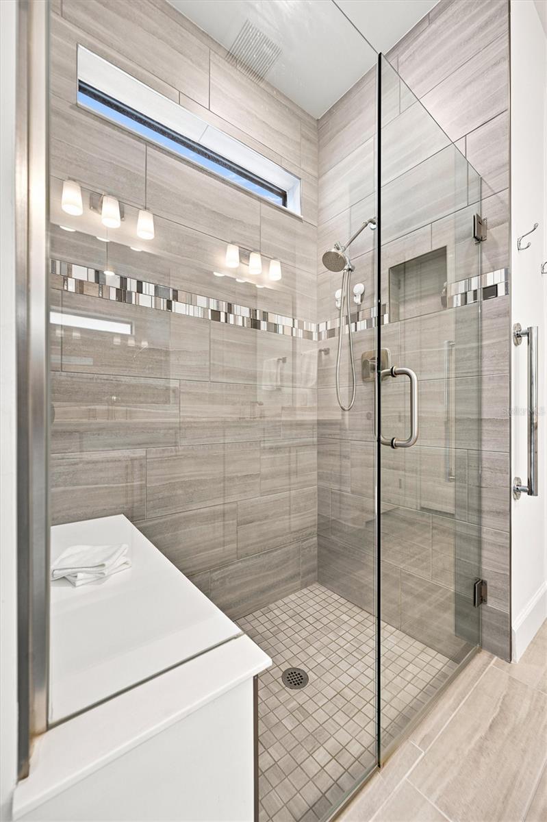 6713 ALSTEAD CIR — photo 38