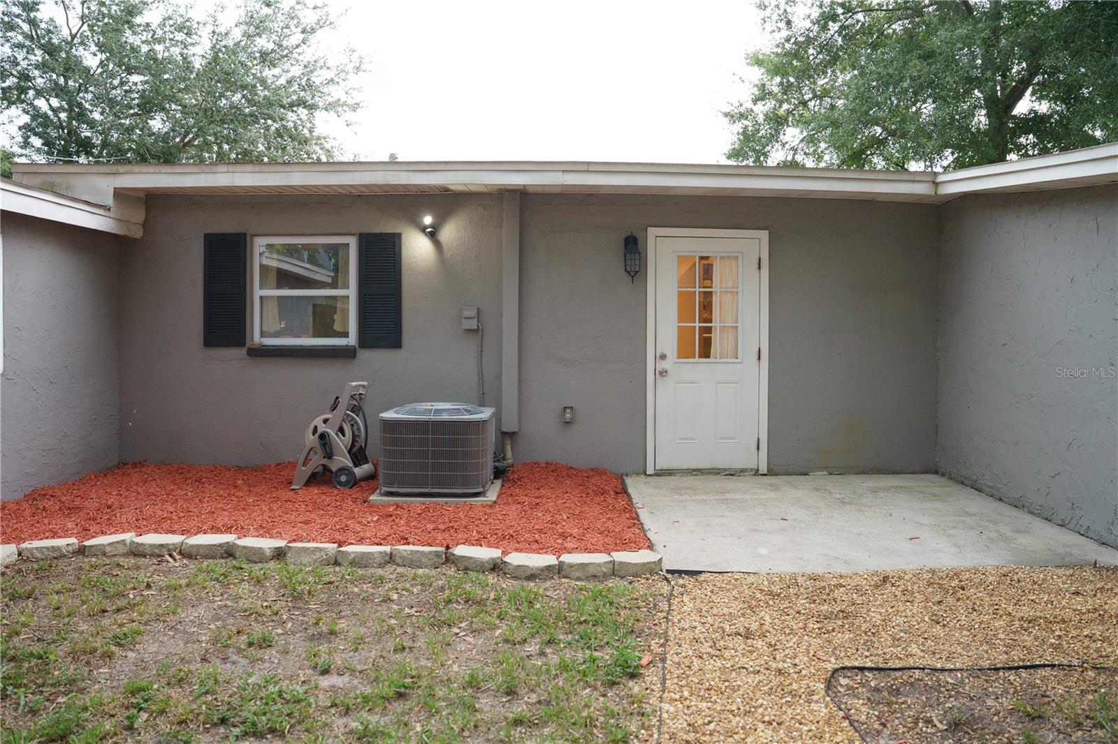 10906 N LANTANA AVE — photo 38