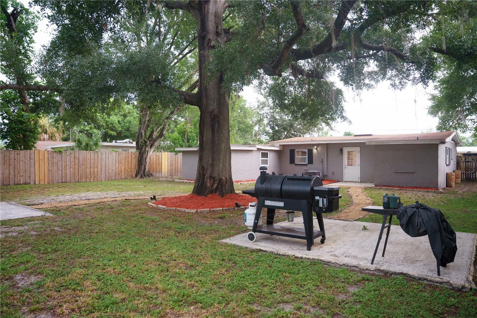 10906 N LANTANA AVE — photo 31