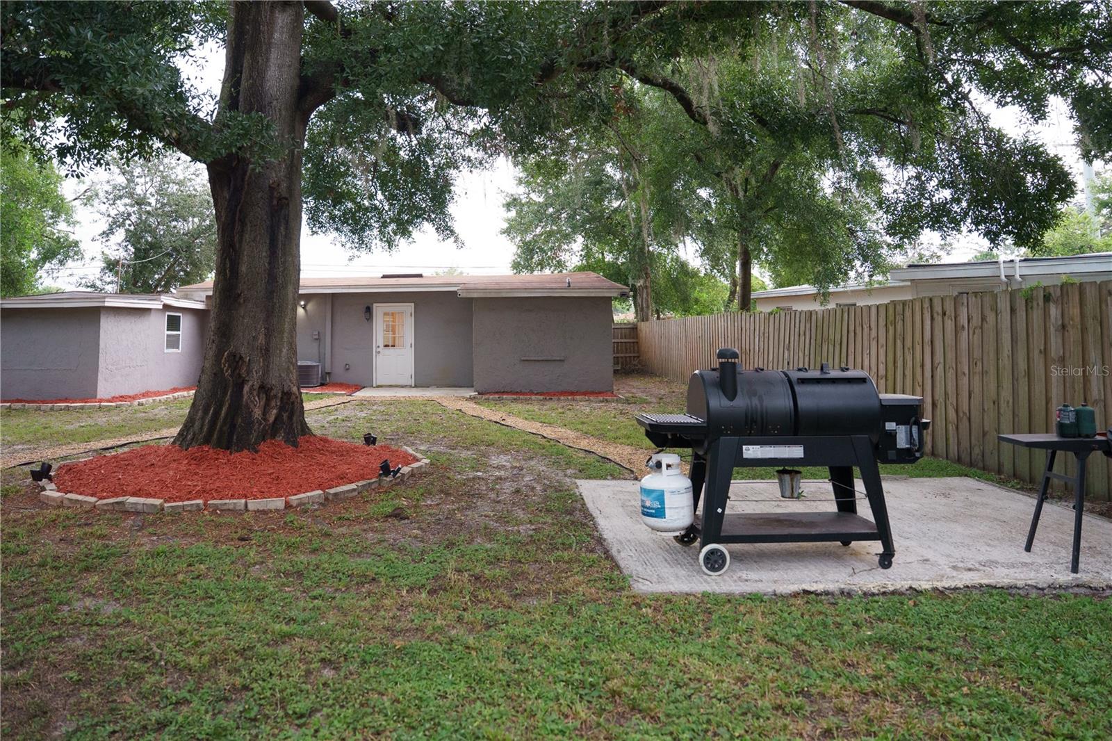 10906 N LANTANA AVE — photo 32