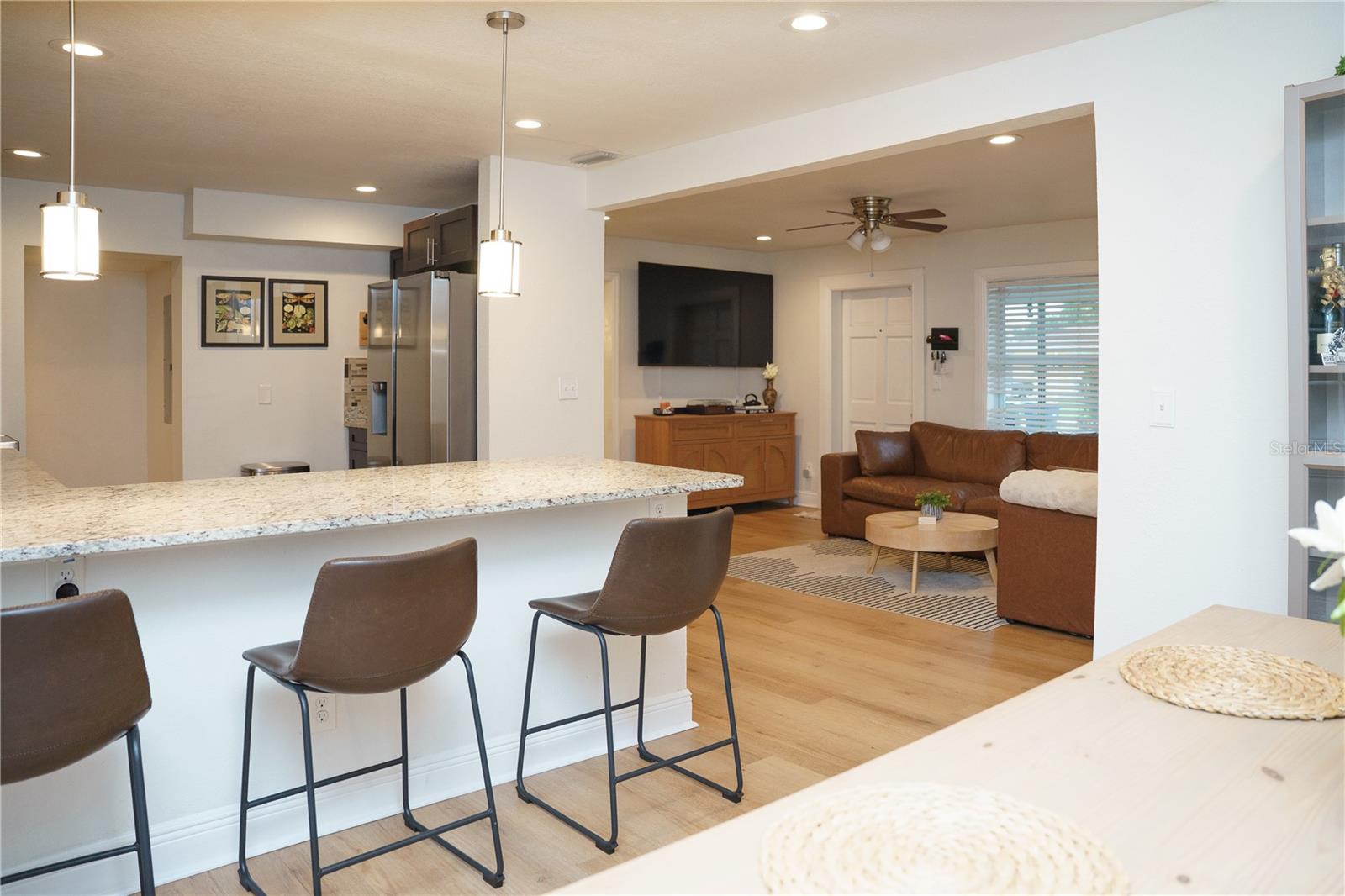 10906 N LANTANA AVE — photo 23