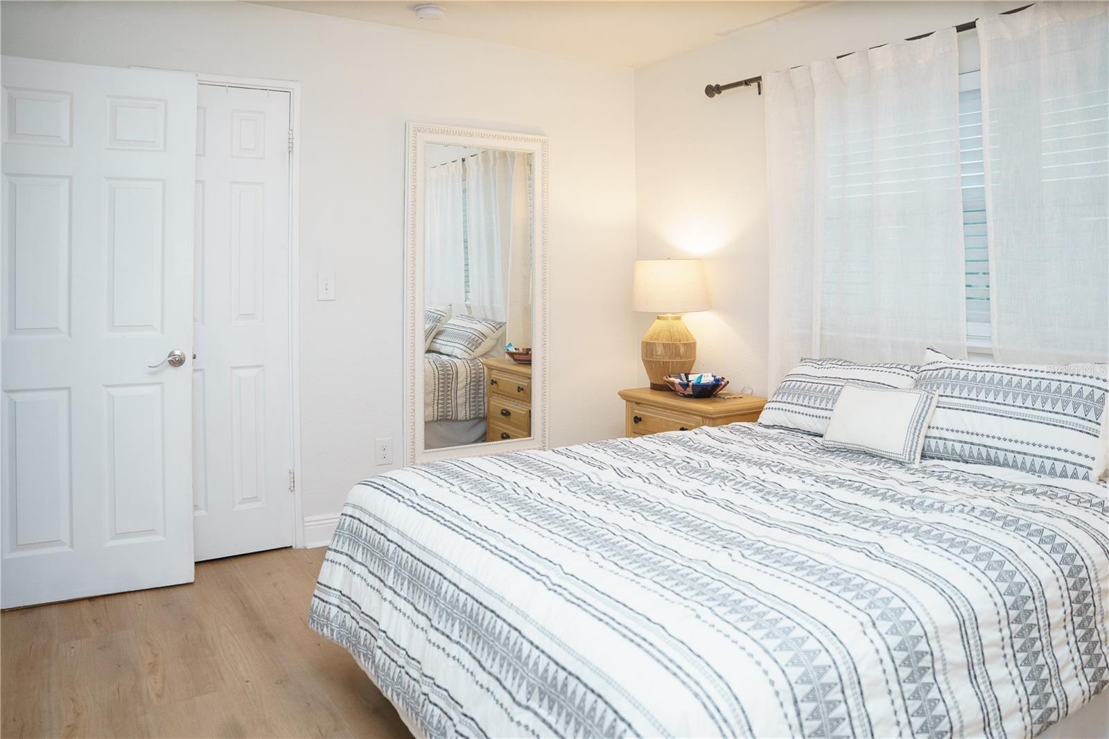 10906 N LANTANA AVE — photo 16