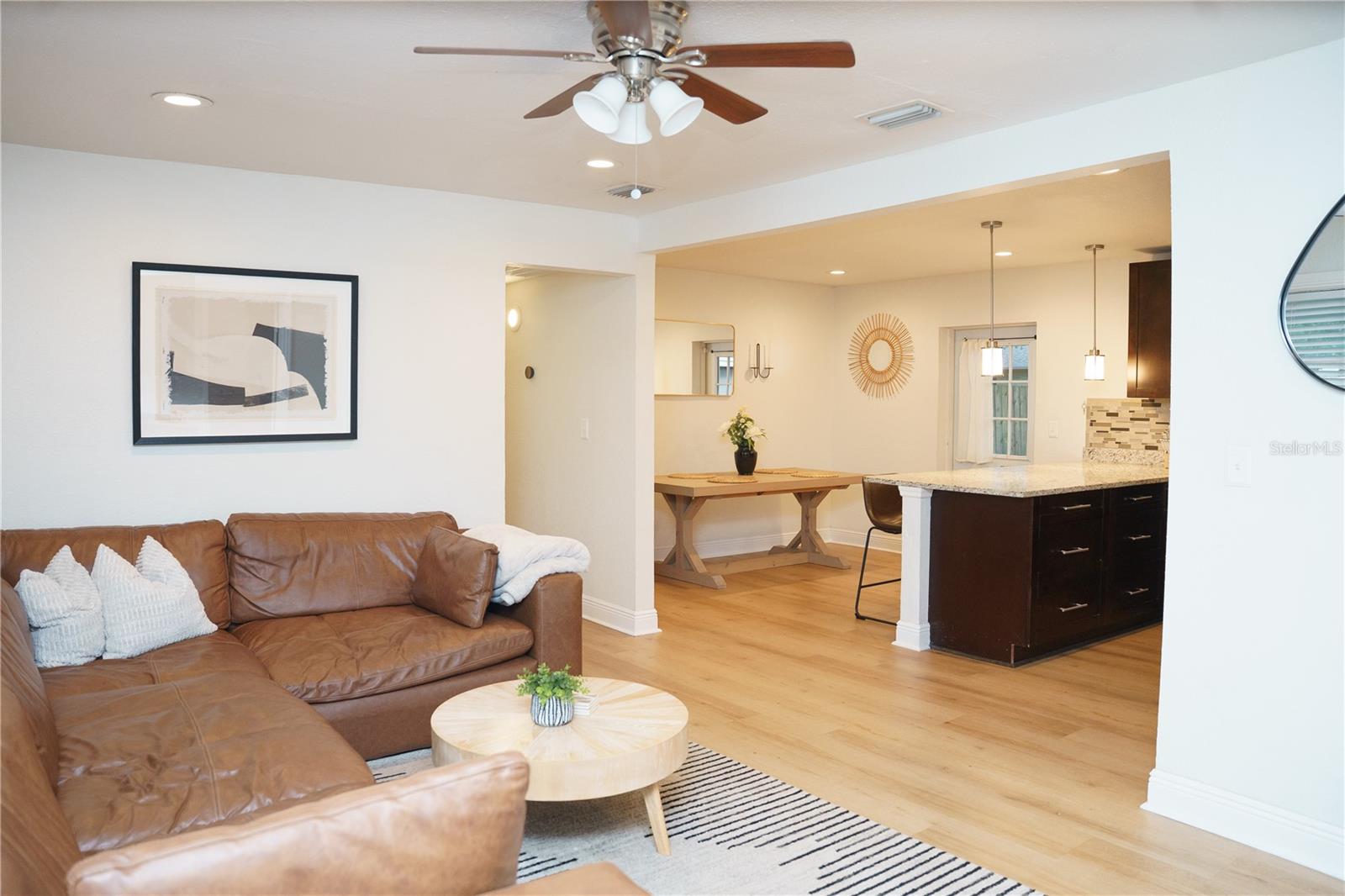10906 N LANTANA AVE — photo 6