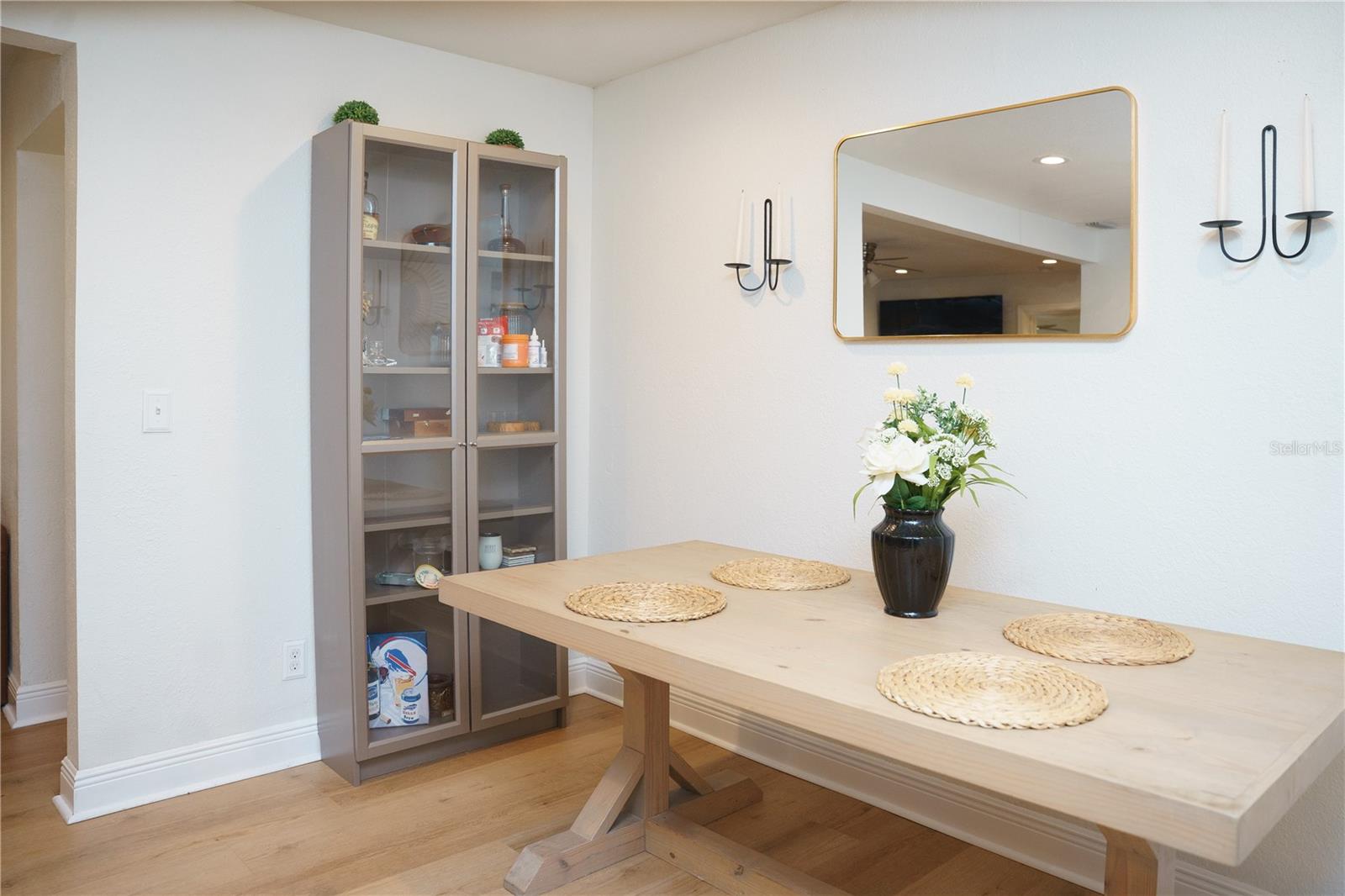 10906 N LANTANA AVE — photo 22