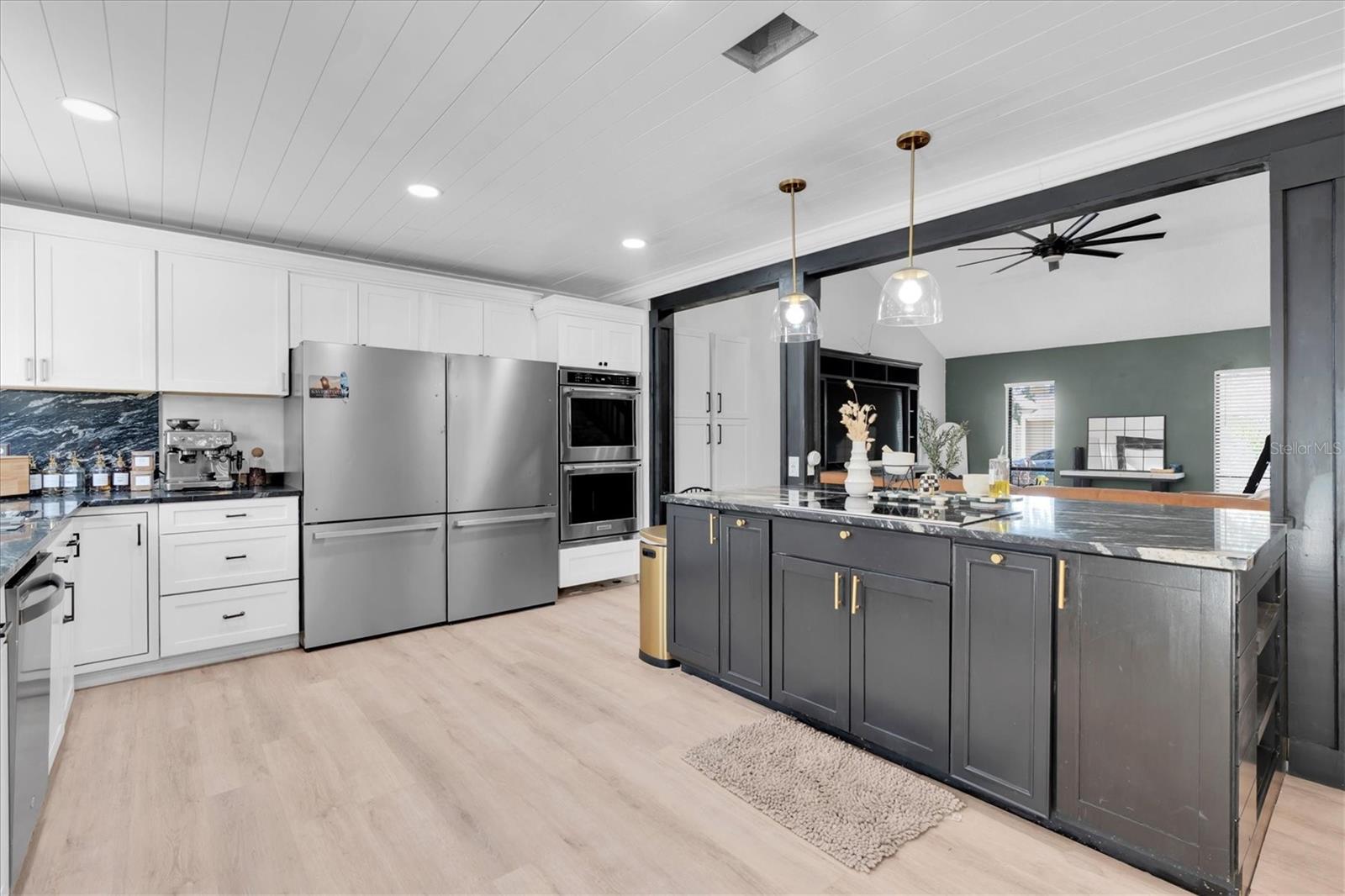 1901 LANDSIDE DR — photo 18