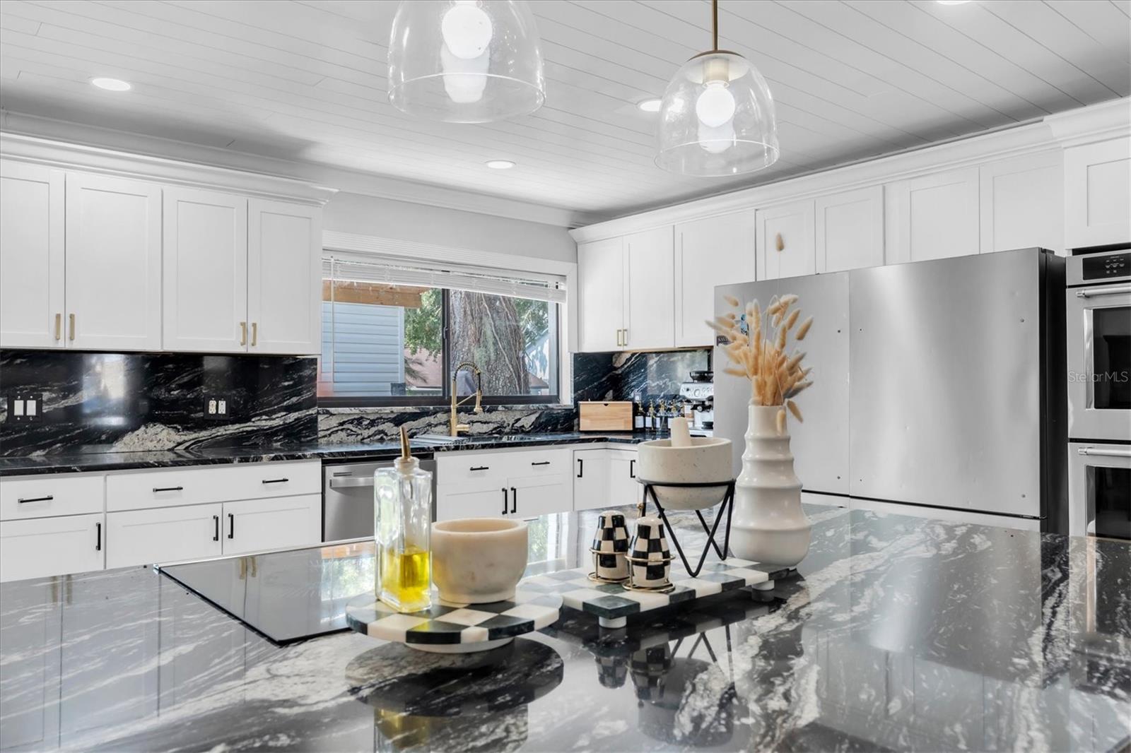 1901 LANDSIDE DR — photo 16
