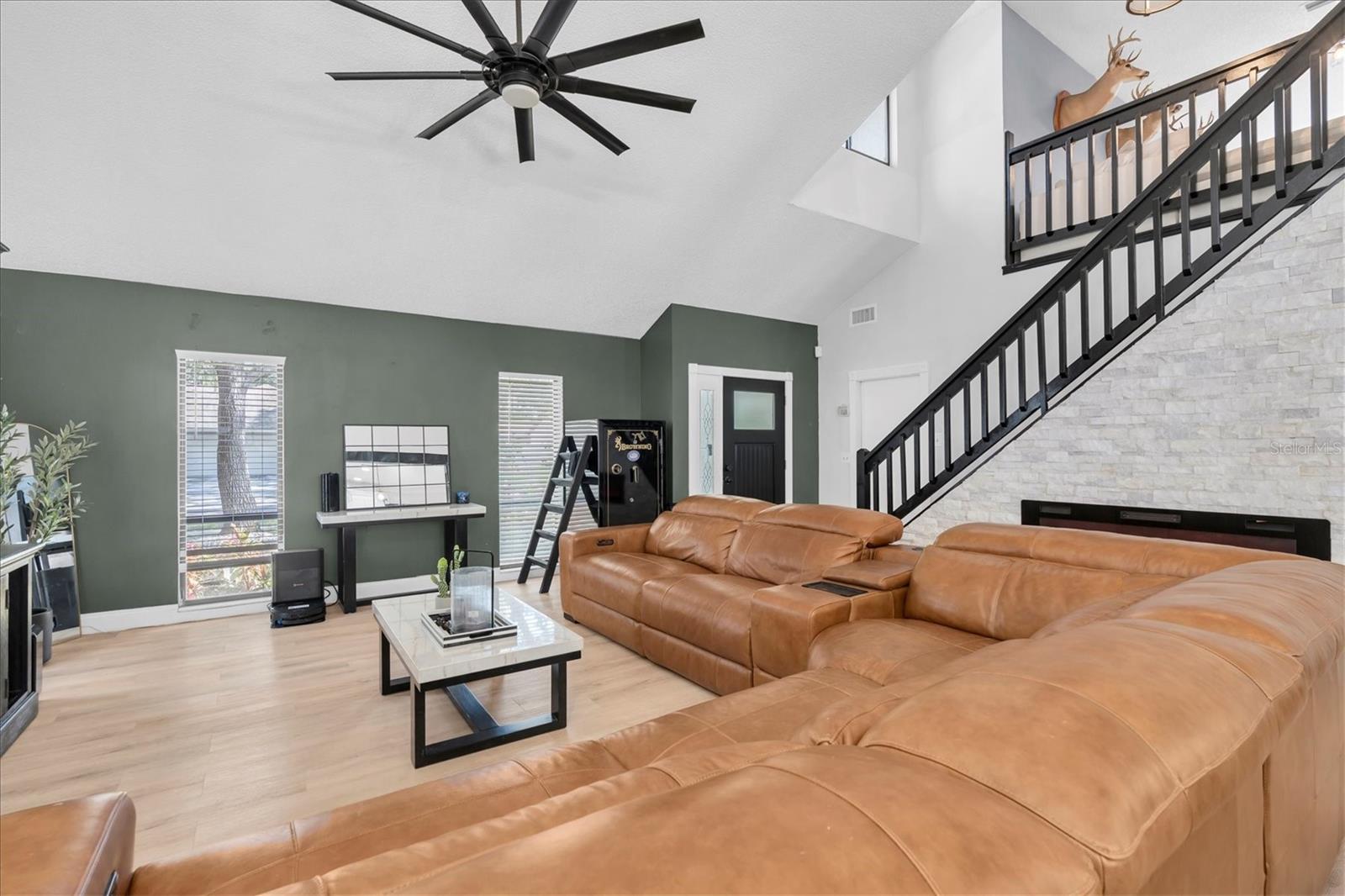 1901 LANDSIDE DR — photo 9