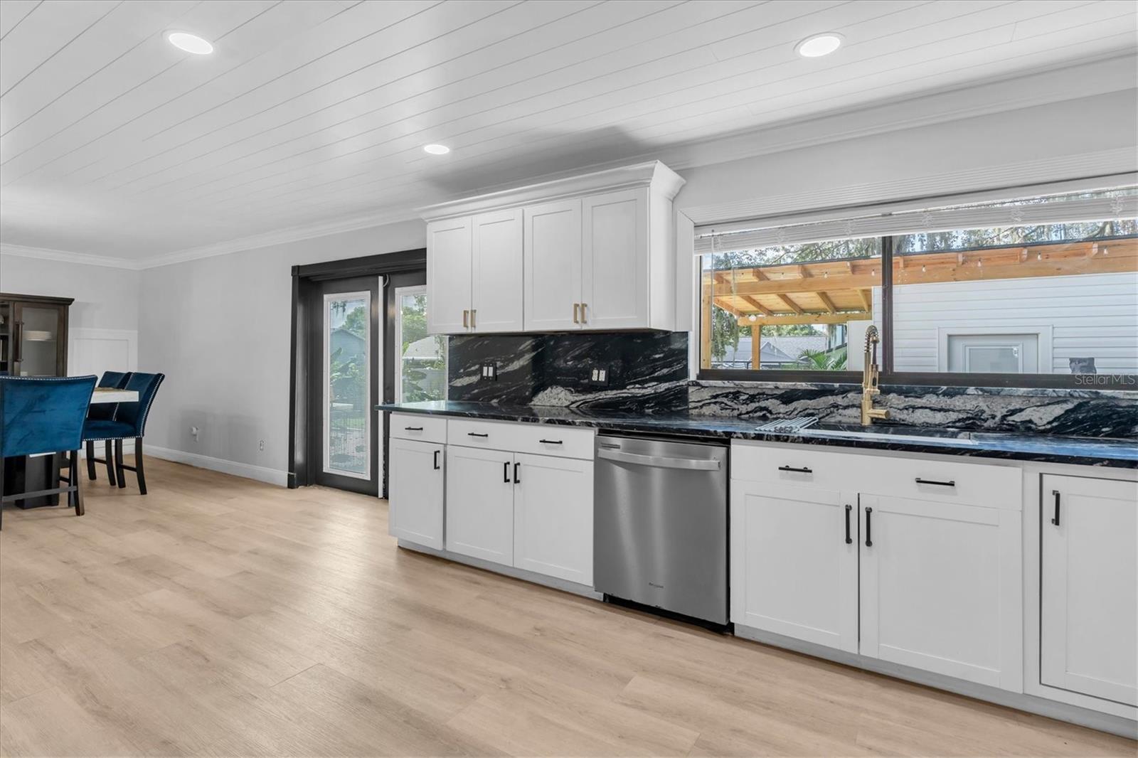 1901 LANDSIDE DR — photo 17
