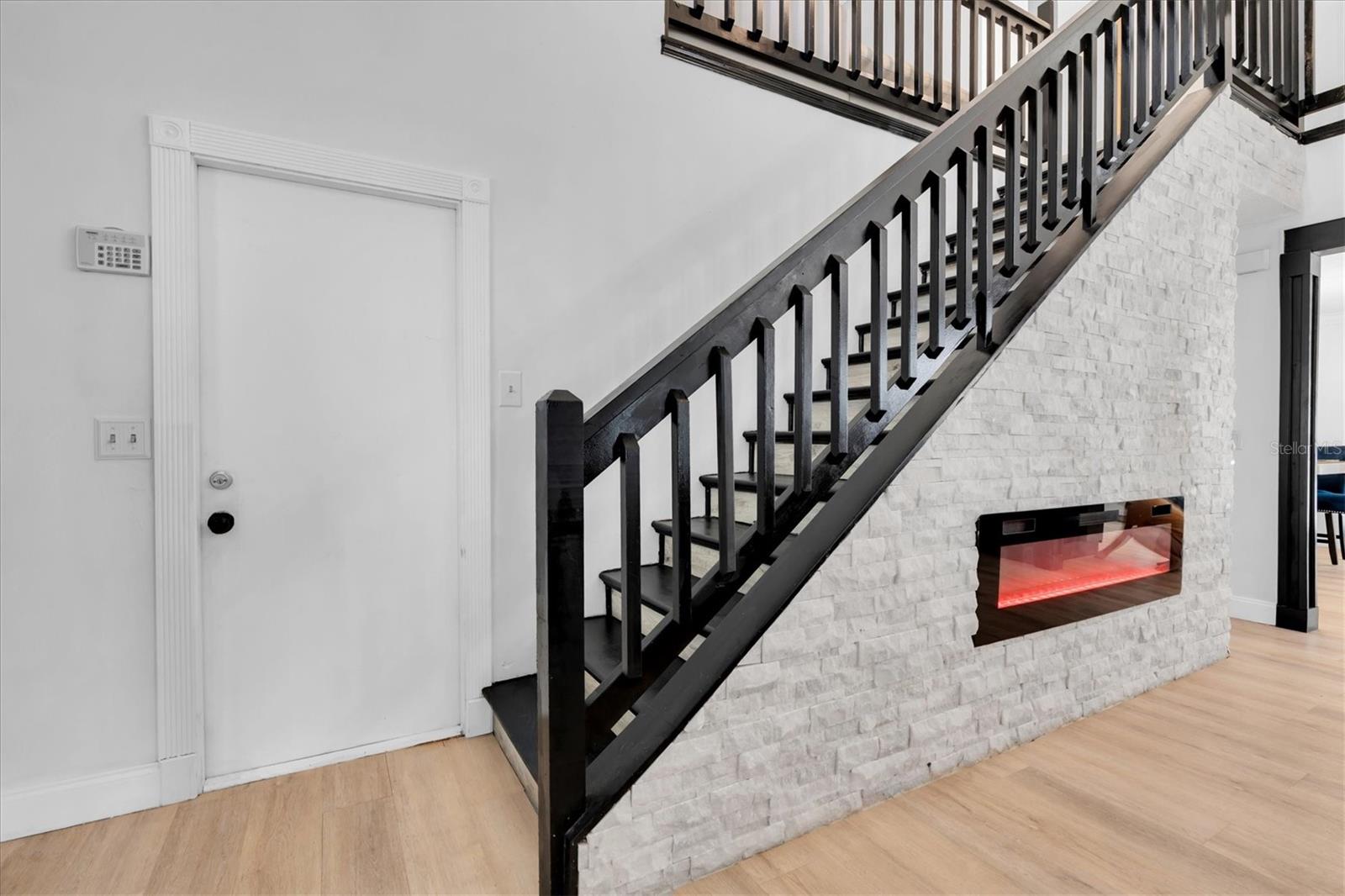 1901 LANDSIDE DR — photo 28