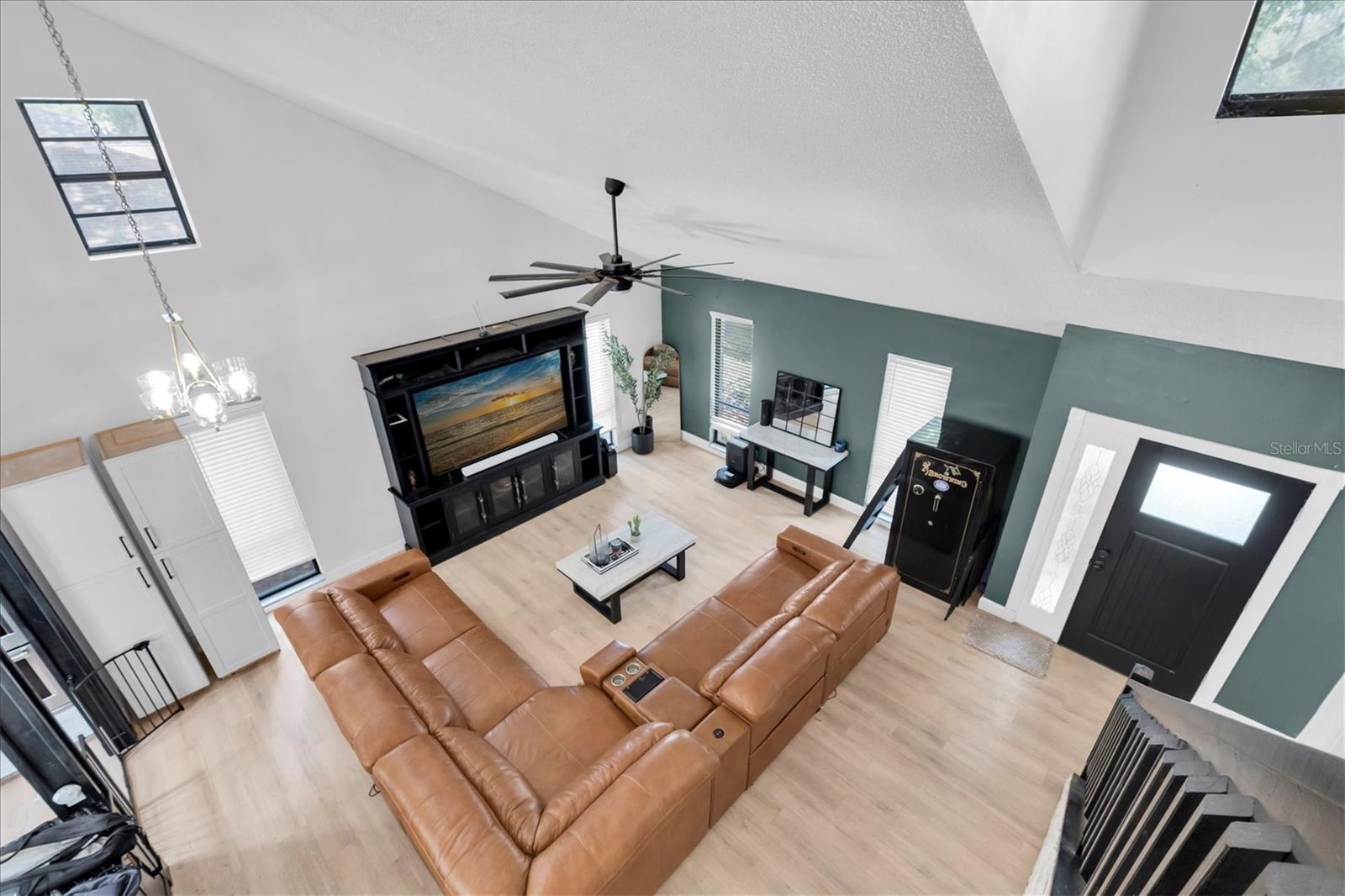 1901 LANDSIDE DR — photo 7
