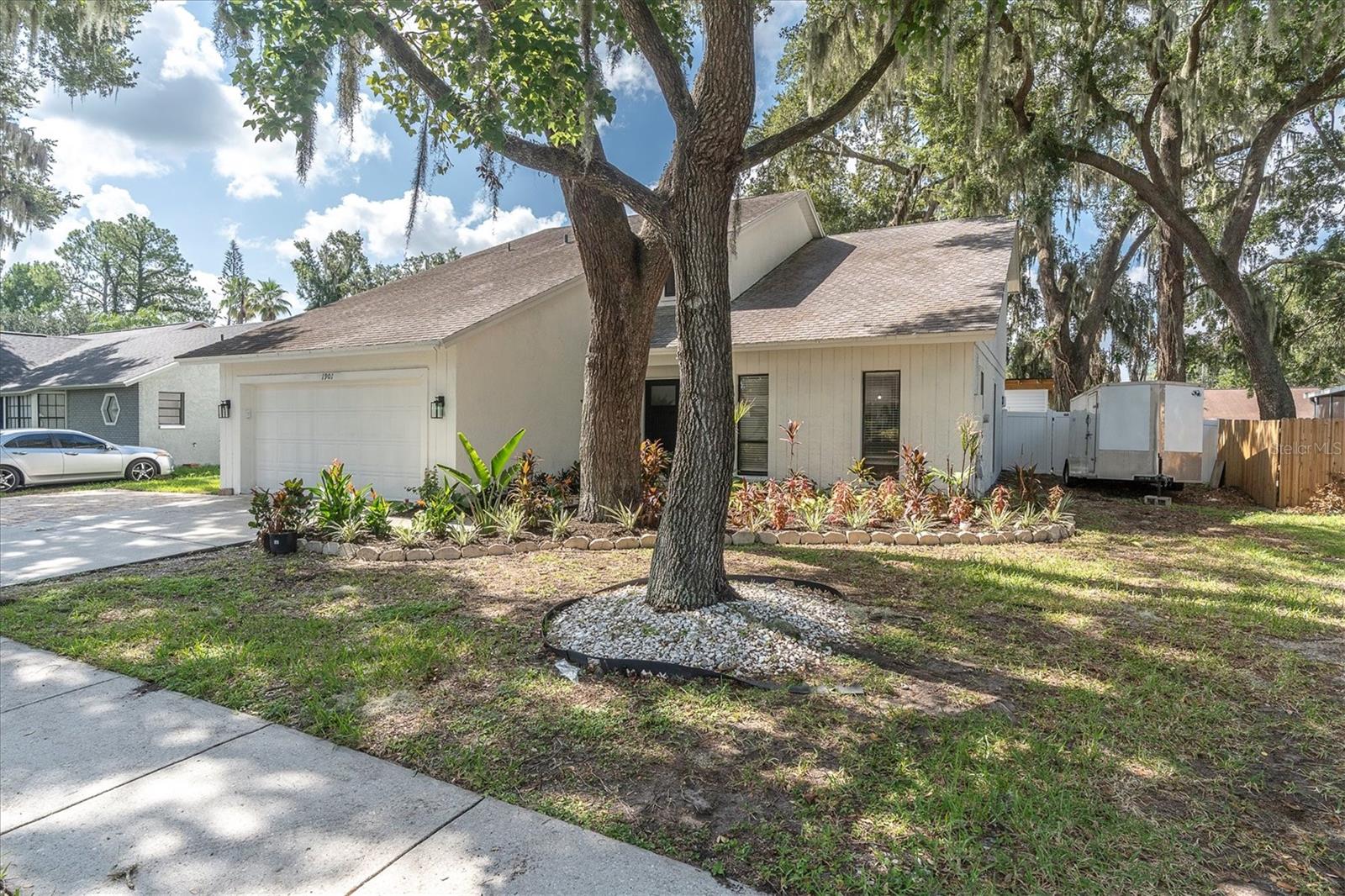 1901 LANDSIDE DR — photo 2